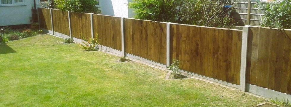 Concrete Slotted Posts & Gravel Boards