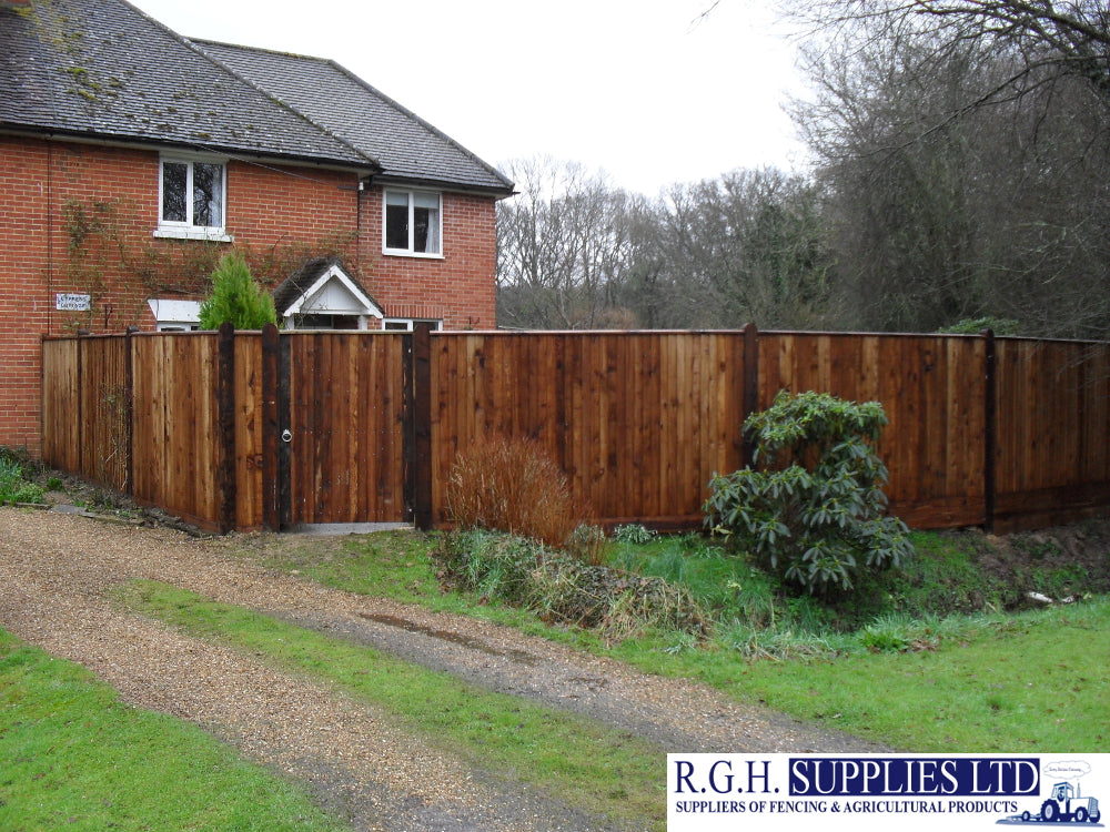 1.8m H x 3m W Bay Timber Closeboard Fencing including Counter & Cappin