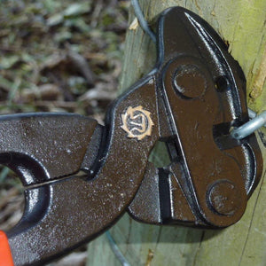 Strainrite Staplepull - Fencing Staple Puller - One Handed Tool NZ Made